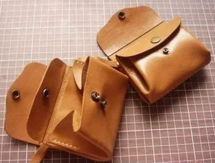 Xưởng gia công ví da